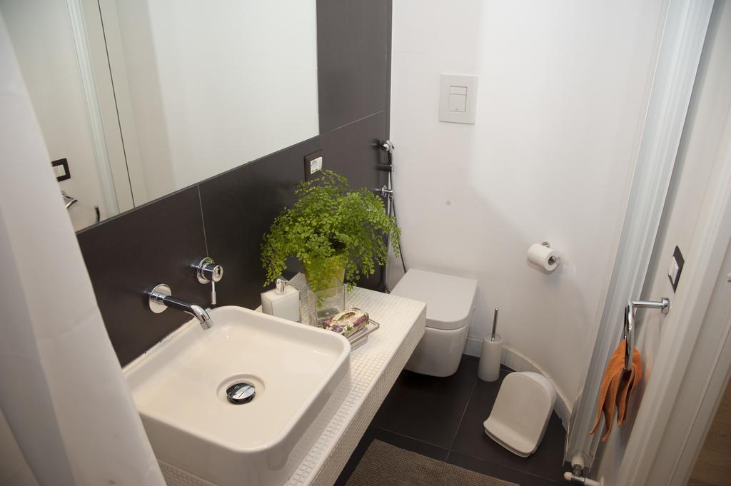 Center 2 Rooms B&B Рим Екстериор снимка