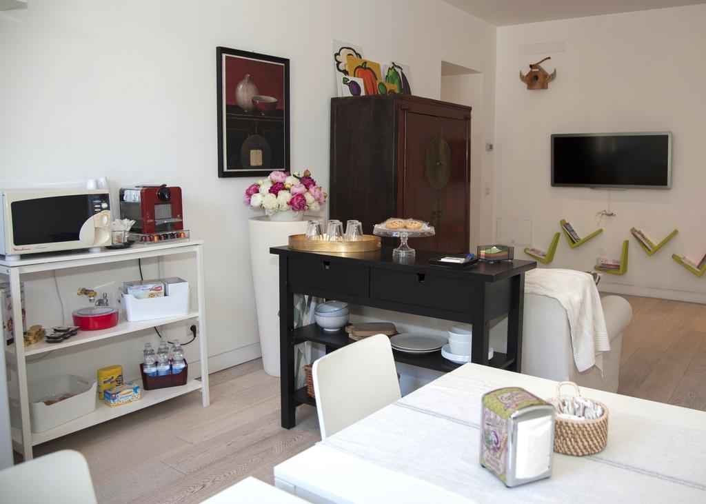 Center 2 Rooms B&B Рим Екстериор снимка